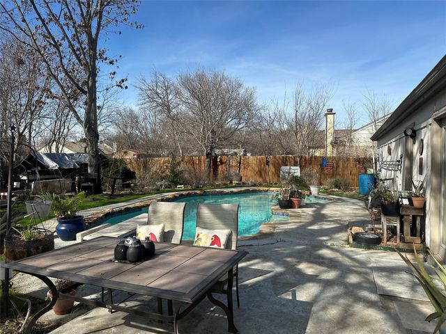 7405 Shadow Bend Drive, Fort Worth, TX 76137