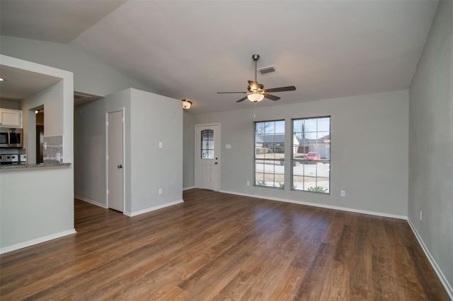 7405 Shadow Bend Drive, Fort Worth, TX 76137