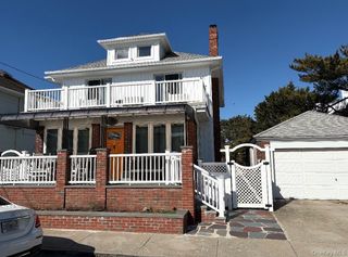11 Delaware Avenue, Long Beach, NY 11561