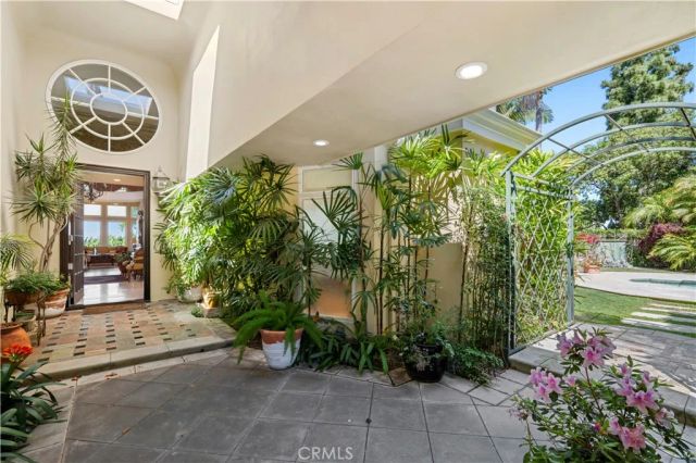 14 Rue Chantilly, Newport Beach, CA 92660
