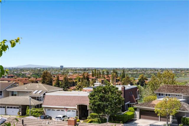 14 Rue Chantilly, Newport Beach, CA 92660