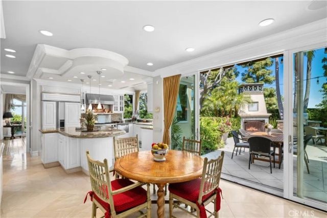 14 Rue Chantilly, Newport Beach, CA 92660