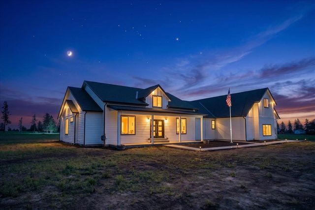 14506 W Pine Bluff Rd, Nine Mile Falls, WA 99026
