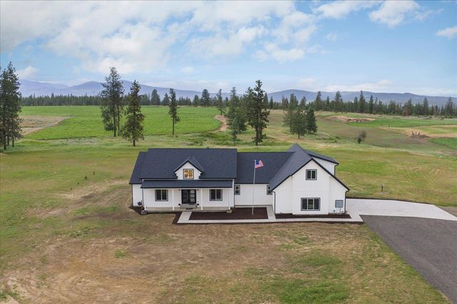 14506 W Pine Bluff Rd, Nine Mile Falls, WA 99026