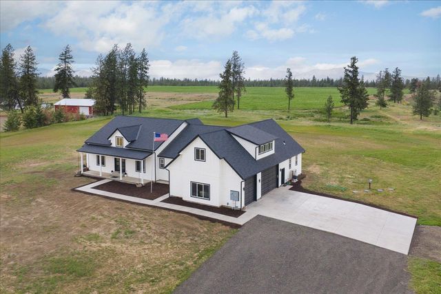 14506 W Pine Bluff Rd, Nine Mile Falls, WA 99026