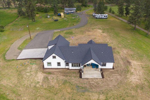 14506 W Pine Bluff Rd, Nine Mile Falls, WA 99026