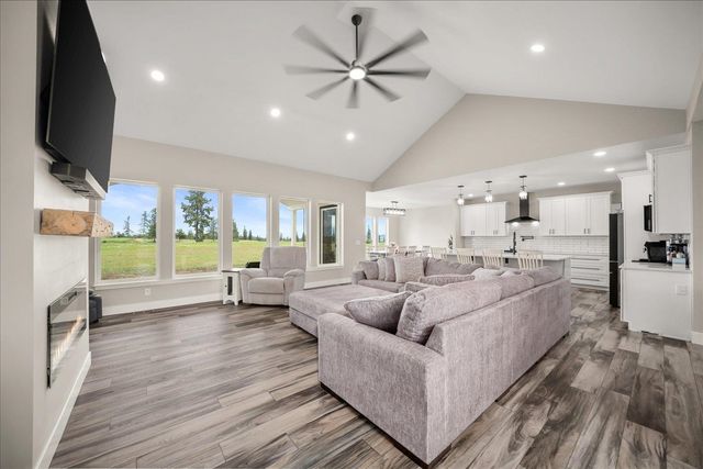 14506 W Pine Bluff Rd, Nine Mile Falls, WA 99026