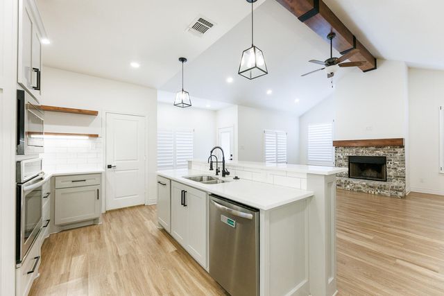 6945 103rd Street, Lubbock, TX 79424