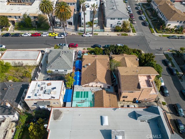 4452 Rosewood Avenue, Los Angeles, CA 90004