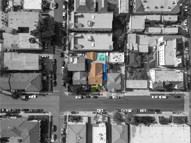 4452 Rosewood Avenue, Los Angeles, CA 90004