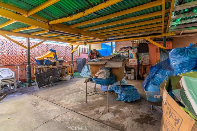 4452 Rosewood Avenue, Los Angeles, CA 90004