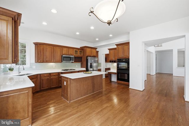 21817 WINGFOOT CT, Broadlands, VA 20148