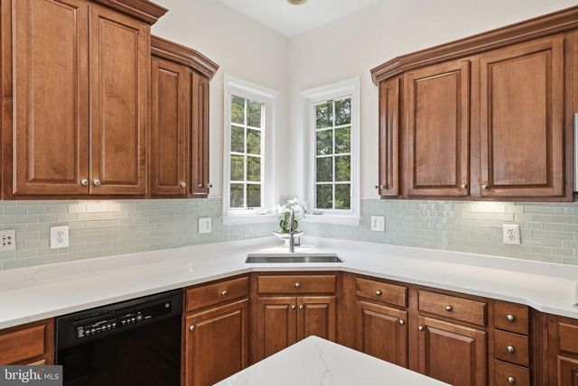 21817 WINGFOOT CT, Broadlands, VA 20148