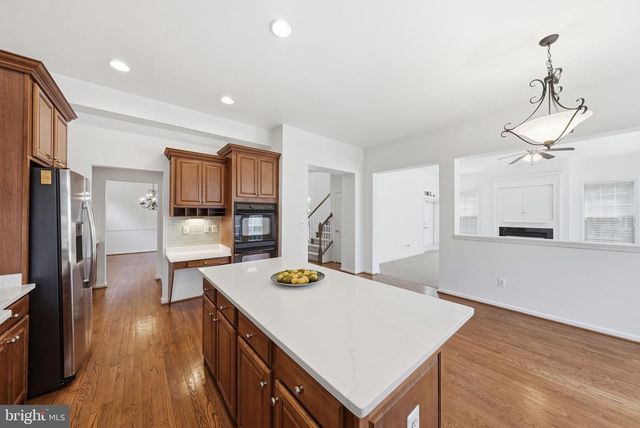 21817 WINGFOOT CT, Broadlands, VA 20148
