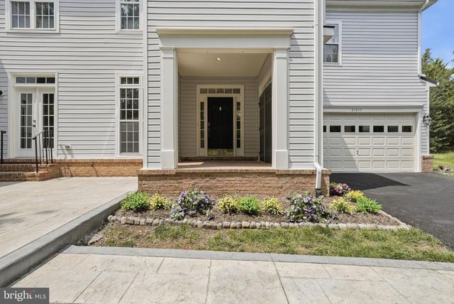 21817 WINGFOOT CT, Broadlands, VA 20148