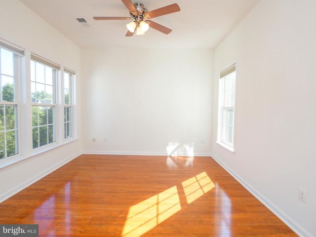 21817 WINGFOOT CT, Broadlands, VA 20148