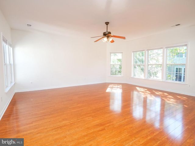 21817 WINGFOOT CT, Broadlands, VA 20148