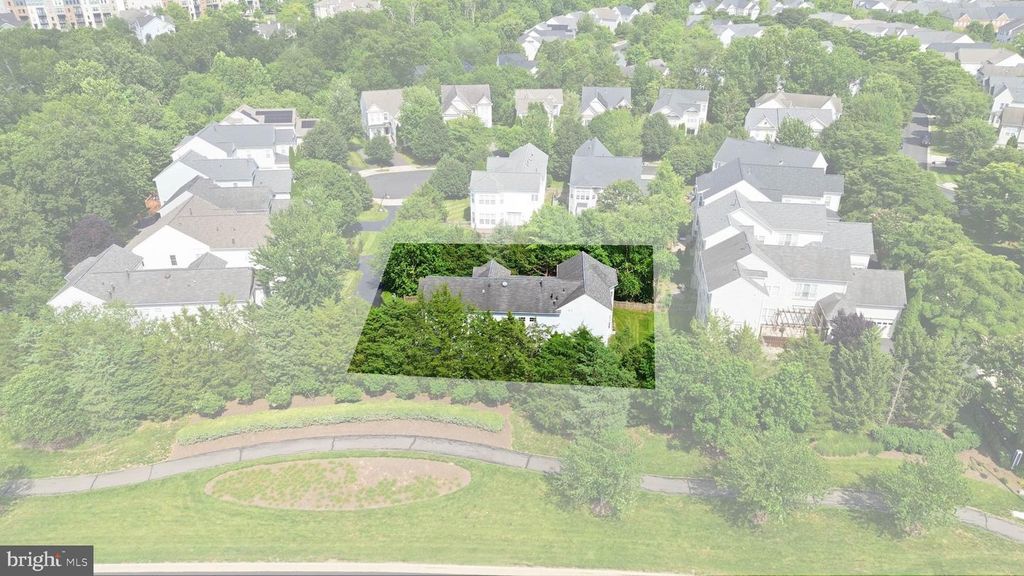 21817 WINGFOOT CT, Broadlands, VA 20148
