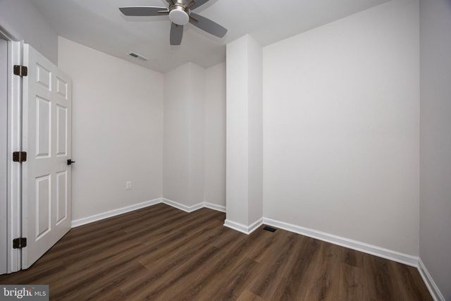 2033 N BENTALOU ST, Baltimore, MD 21216