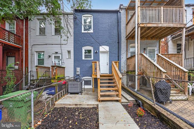 2033 N BENTALOU ST, Baltimore, MD 21216