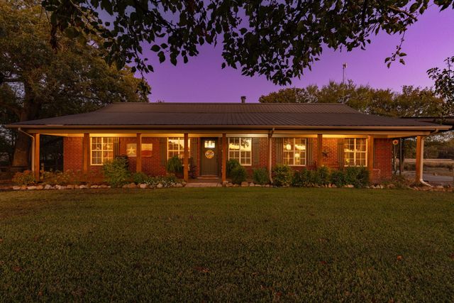 1004 County Road 4574, Sulphur Springs, TX 75482