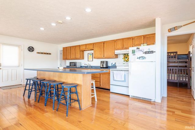 6398 S Shore Drive, Unionville, IN 47468