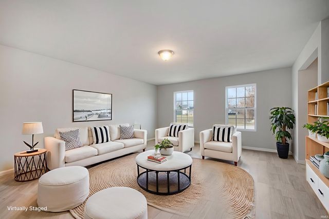 3204 Falling Oak Drive, Mishawaka, IN 46544