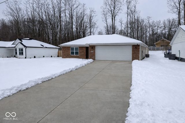 503 Jefferson Valley, Coatesville, IN 46121