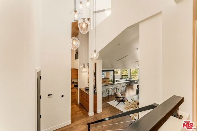 3372 Longridge Terrace, Sherman Oaks, CA 91423