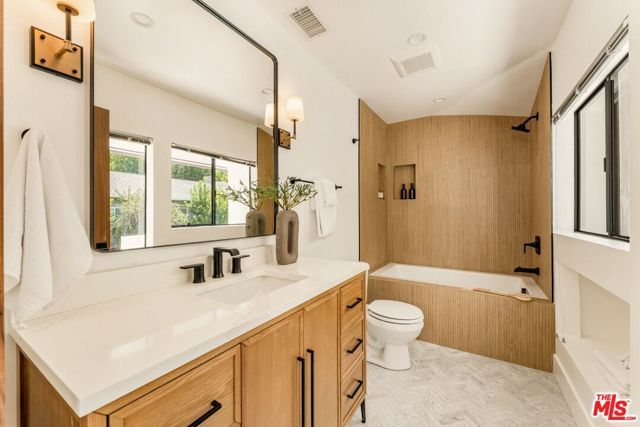 3372 Longridge Terrace, Sherman Oaks, CA 91423