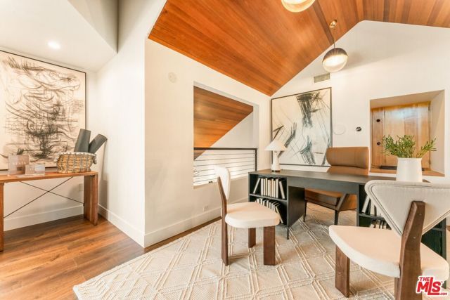 3372 Longridge Terrace, Sherman Oaks, CA 91423