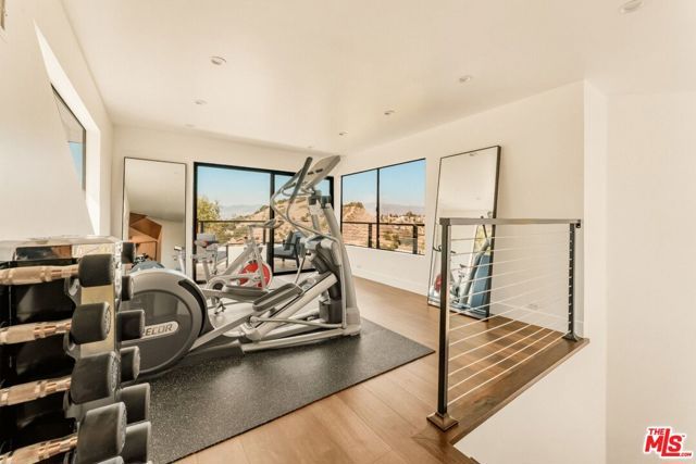 3372 Longridge Terrace, Sherman Oaks, CA 91423