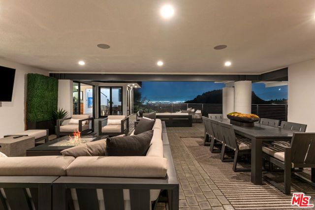 3372 Longridge Terrace, Sherman Oaks, CA 91423
