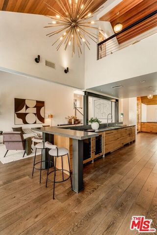 3372 Longridge Terrace, Sherman Oaks, CA 91423