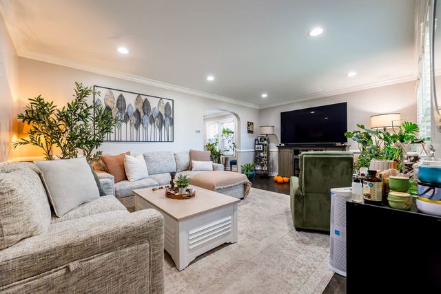 6510 S kedvale Avenue, Chicago, IL 60629