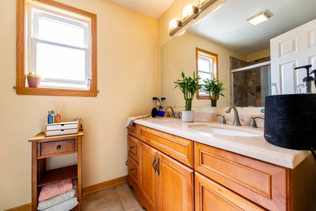 6510 S kedvale Avenue, Chicago, IL 60629