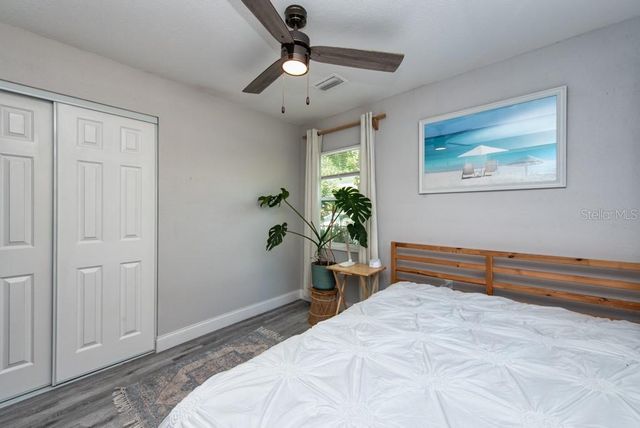 1325 54TH AVENUE N, St Petersburg, FL 33703