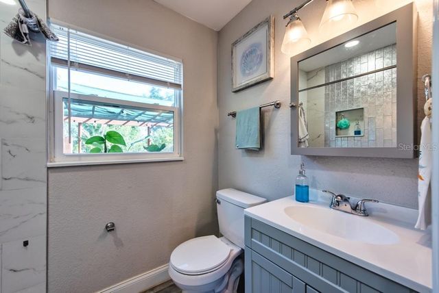 1325 54TH AVENUE N, St Petersburg, FL 33703