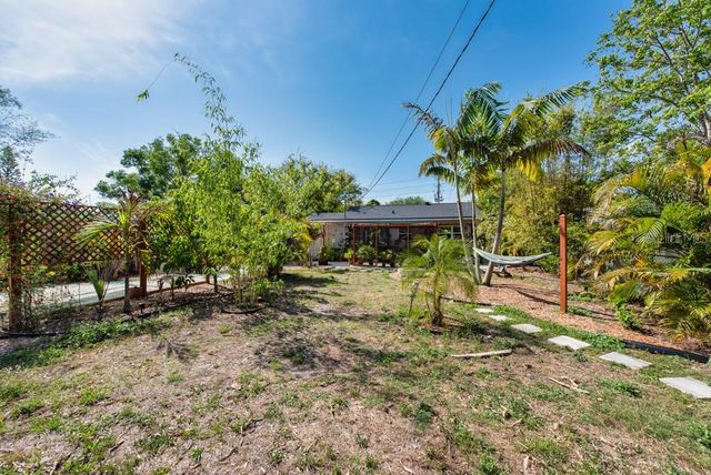 1325 54TH AVENUE N, St Petersburg, FL 33703