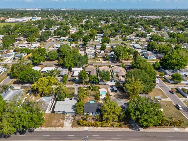 1325 54TH AVENUE N, St Petersburg, FL 33703