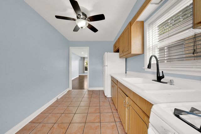 3715 W 69th Street, Chicago, IL 60629