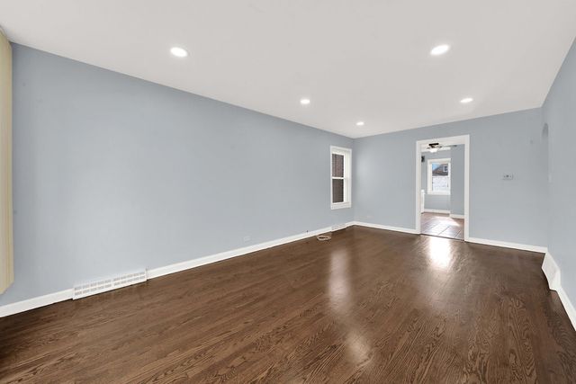 3715 W 69th Street, Chicago, IL 60629