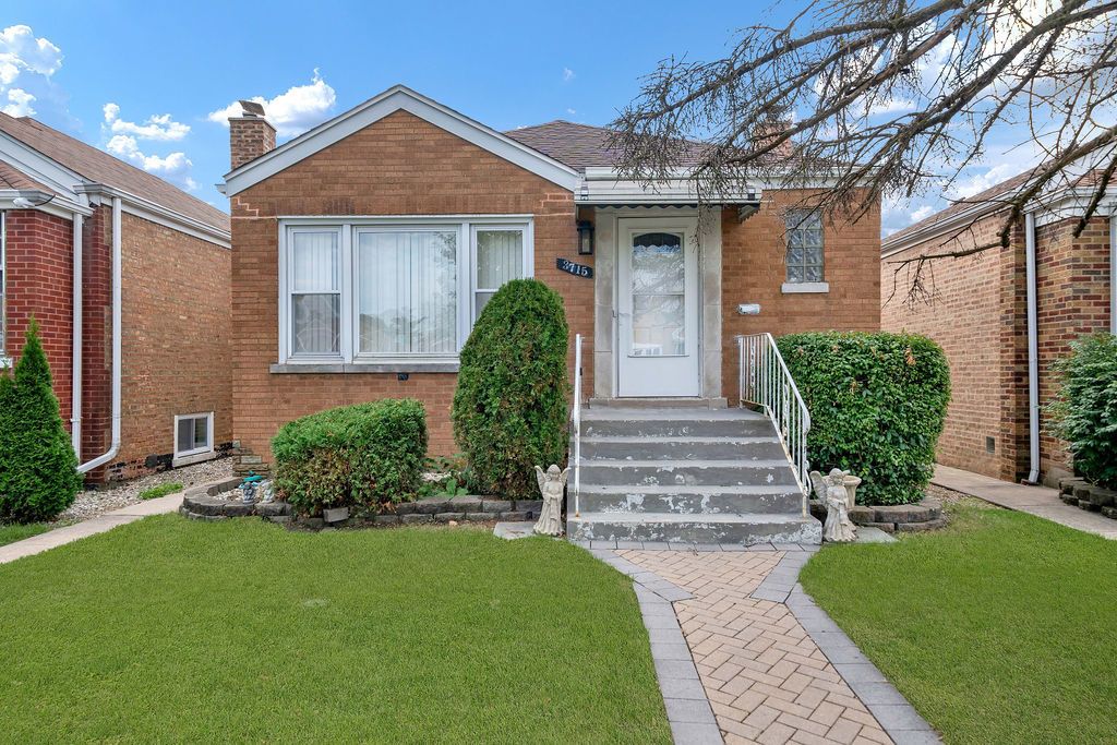 3715 W 69th Street, Chicago, IL 60629
