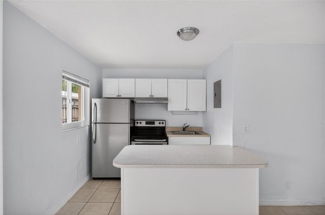 709 SW 13th Avenue 4, Fort Lauderdale, FL 33312