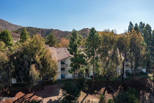 5728 Oak Bend Lane 208, Oak Park, CA 91377