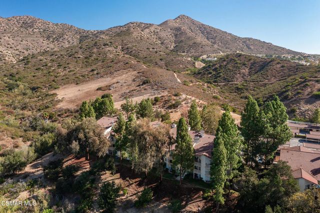 5728 Oak Bend Lane 208, Oak Park, CA 91377