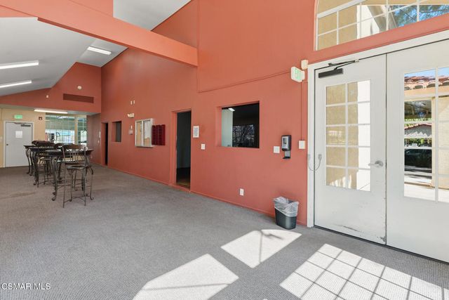 5728 Oak Bend Lane 208, Oak Park, CA 91377
