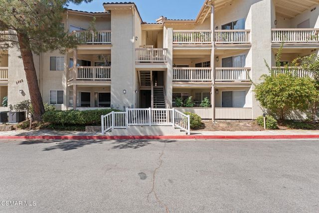5728 Oak Bend Lane 208, Oak Park, CA 91377