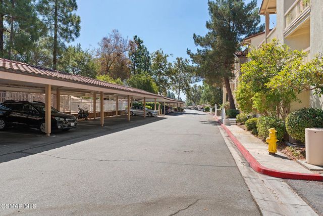 5728 Oak Bend Lane 208, Oak Park, CA 91377