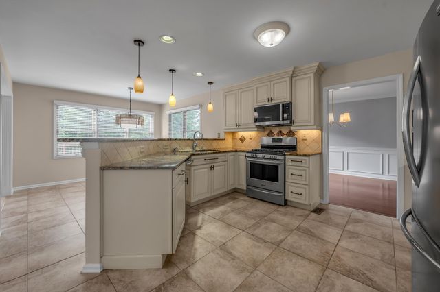 1104 Seville Court, Lexington, KY 40515